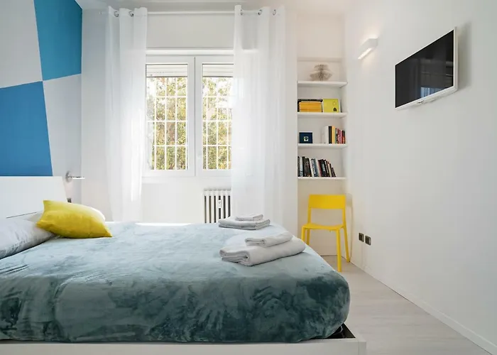 Guesthost - Of & Porta San Donato Διαμέρισμα